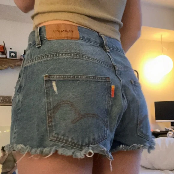 Mid Rise Farm Rio Shorts - Picture 1 of 7